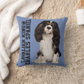 無頓着なチャールズ王スパニエル犬の図解入りの、写真付きのな枕 クッション (ブランケット)