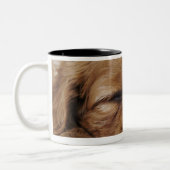 無頓着なチャールズ王スパニエル犬の子犬の睡眠 ツートーンマグカップ (左)