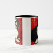 無頓着なチャールズ王スパニエル犬 ツートーンマグカップ (中央)