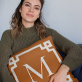 焦げたオレンジと白モノグラムのギリシャ語の鍵縁ど クッション