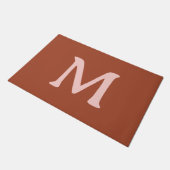 焦げたオレンジカスタム色モノグラム ドアマット (アングル)