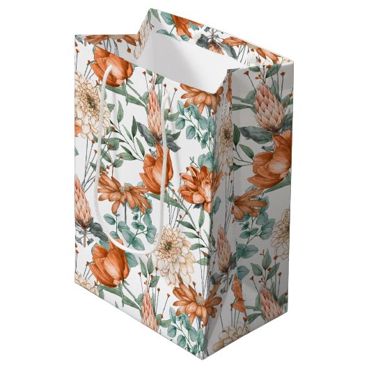 焦げたオレンジ色のフローラグリーン植物模様 ミディアムペーパーバッグ (正面アングル)