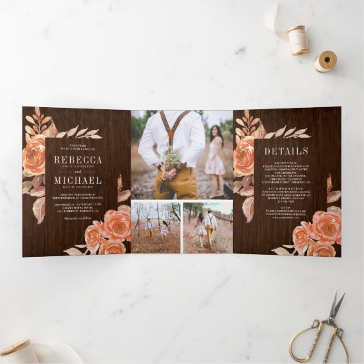 焦げたオレンジ色のフローラフォトコラージュ結婚ウッド 三つ折り招待状 (内部)