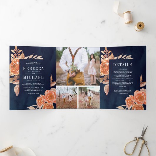 焦げたオレンジ色のフローラフォトコラージュ結婚ネイビー 三つ折り招待状 (内部)