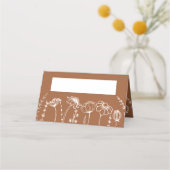 焦げたオレンジ色のワイルドフラワースケッチシンプルフローラ プレイスカード (正面)