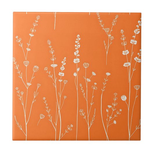 焦げたオレンジ色の野生の花のミニマルパターン タイル (正面)