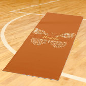 焦げたオレンジ色の金ゴールド蝶の名前 ヨガマット