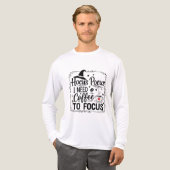 焦点を合わせるためにコーヒーが必要なHocus pocus トライブレンドＴシャツ (正面全体)
