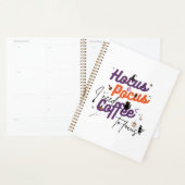 焦点を合わせるためにコーヒーが必要なHocus Pocus プランナー手帳 (ディスプレー)