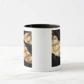 焼かれた鳩胸のクローズアップ マグカップ (中央)