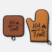 焼き茶色と黒のホットオフ 鍋つかみ&鍋敷きセット (正面)