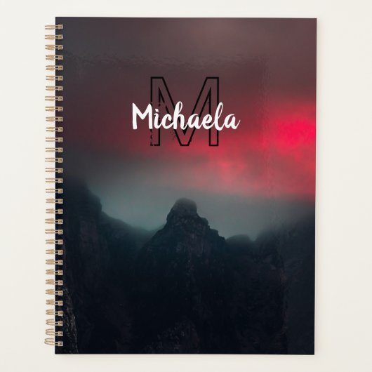 焼ける雲、霧、山の空のモノグラム プランナー手帳 (正面)