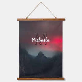 焼ける雲、霧、山の空のモノグラム 吊り下げ型タペストリー