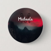 焼ける雲、霧、山の空のモノグラム 缶バッジ (正面)