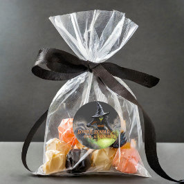 焼けコールドロンハロウィーンを持つ魔女 ラウンドシール