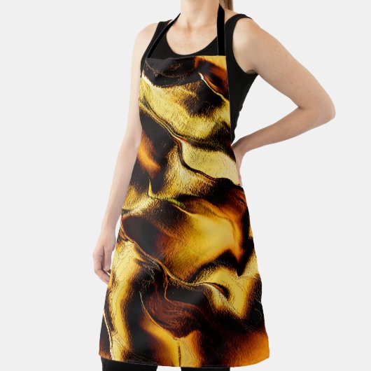 焼け焦げた部分のある黄金の荒い砂丘 エプロン (インサイチュ)