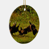 煙たい山々で野生の七面鳥と戦う セラミックオーナメント (右)