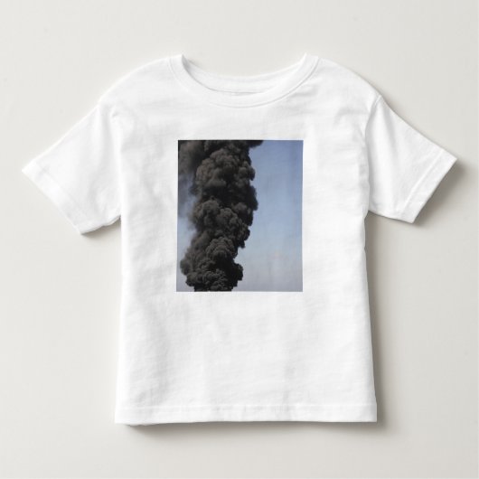 煙と火の雲が出る トドラーTシャツ (正面)