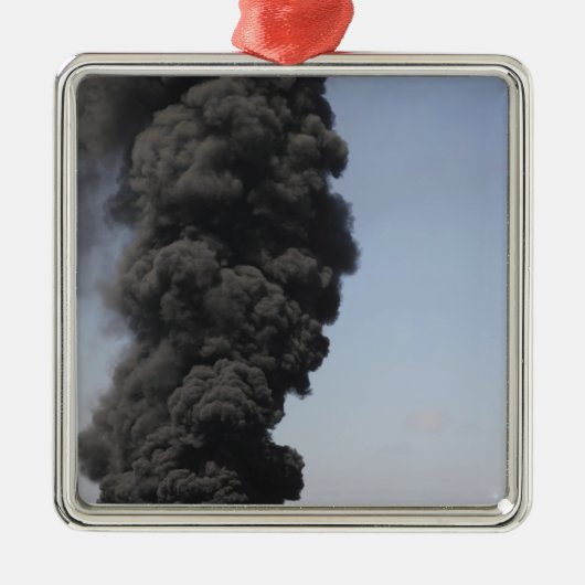 煙と火の雲が出る メタルオーナメント (正面)