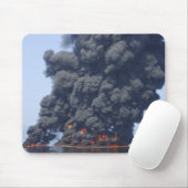 煙と火の黒い雲が現れる2 マウスパッド (マウス)