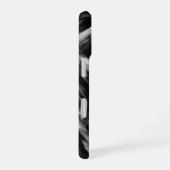 煙に包まれる苦しむ男 iPhone 16ケース (右側面)