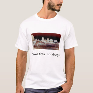煙のタイヤ薬剤ではなく! (軽い服装) Tシャツ