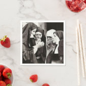 煙草を吸う修道女のヴィンテージ写真 スタンダードカクテルナプキン (インサイチュ)