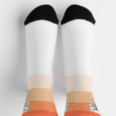 熊が壁を見下ろす、ロウソクの炎 ソックス (上部)