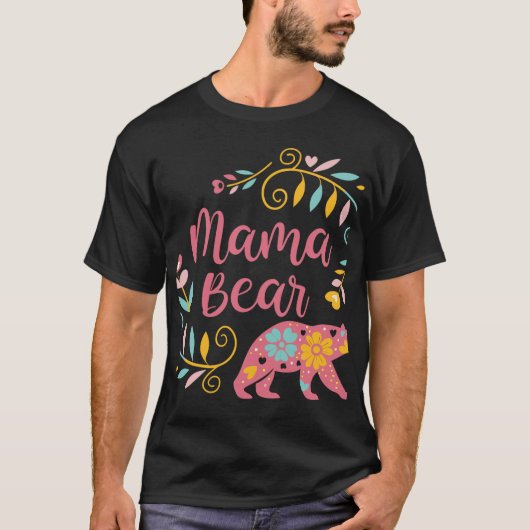 熊とともに冒険の旅へ – アドベンチャー Tシャツ (正面)