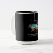 熊と森に私は気を失うために行く ツートーンマグカップ (正面左)