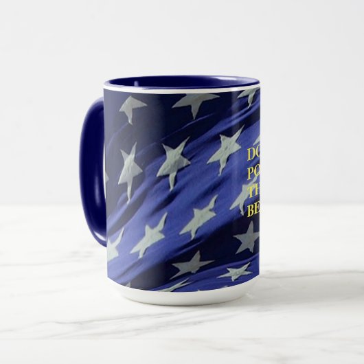 熊を突くな マグカップ (正面左)