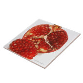 熟したザクロの切口半分の水分が多いの露出する タイル (側面)