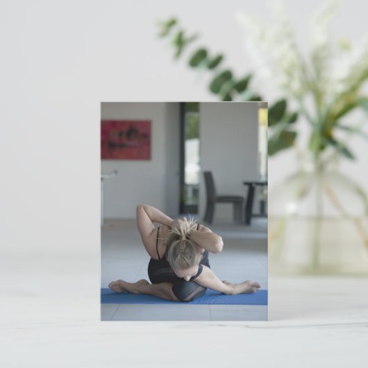 熟女運動3 ポストカード (スタンド正面)