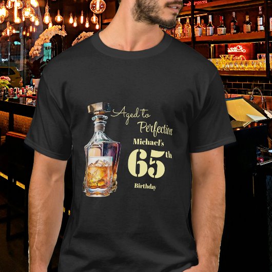 熟成された至高のメンズ65歳ウイスキーバースデー Tシャツ