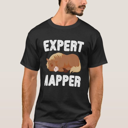 熟練の寝坊屋 かわいい寝ている馬 楽しい動物アート Tシャツ (正面)