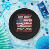 熟練労働者が安くない – 労働日熟練労働者 ペーパープレート (パーティー)