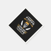 熟練労働者は安くはない – 熟練した大工は スタンダードカクテルナプキン (角)