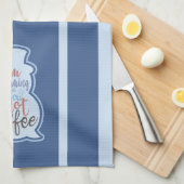 熱いコーヒーの夢を見る キッチンタオル (四つ折り)