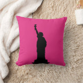 熱いピンクと黒の自由枕の像 クッション (ブランケット)