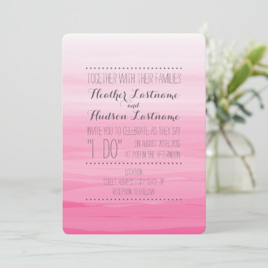 熱いピンクの水刺激を受けた色グラデーション結婚の 招待状 (スタンド正面)