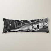 熱いフィットネスの女の子 ボディピロー (正面)