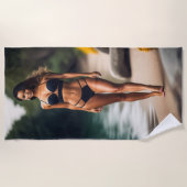 熱いモデルのポーズ付けビーチビーチタオル ビーチタオル (正面)