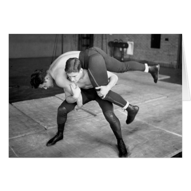 熱いレスリング選手 (正面横)