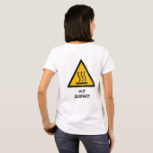 熱い表面 女性用Tシャツ警告サイン Tシャツ (裏面フル)