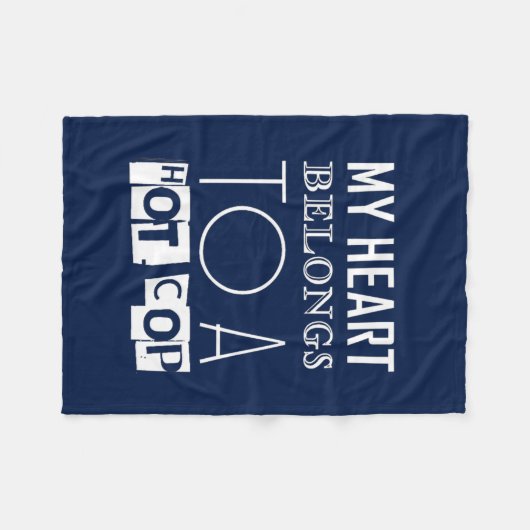 "熱い警察官"のカッコいいの警官のタイポグラフィのギフト フリースブランケット (正面(横))