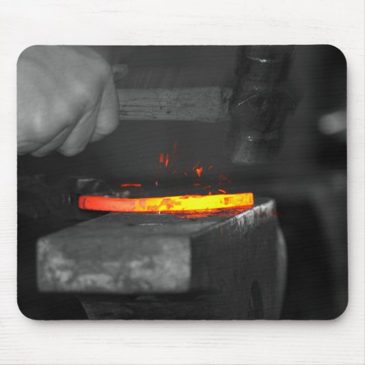 熱い鉄 マウスパッド (正面)