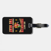 熱おもしろいを求めるチリ好きの消防士 ラゲッジタグ (裏面横)