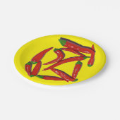 熱く赤いチリペッパーパターン ペーパープレート (アングル)