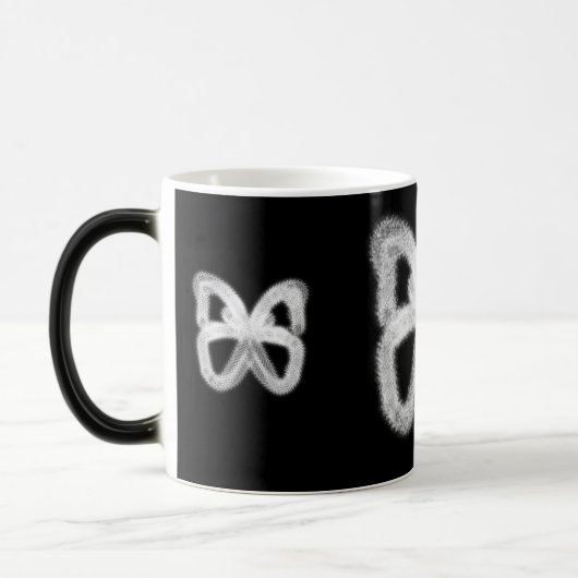 熱によって活動化させる現われる蝶マグ モーフィングマグカップ (左)