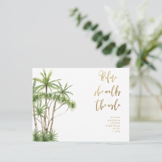 熱帯で彼女が通路のブライダルシャワーを歩く ポストカード (スタンド正面)